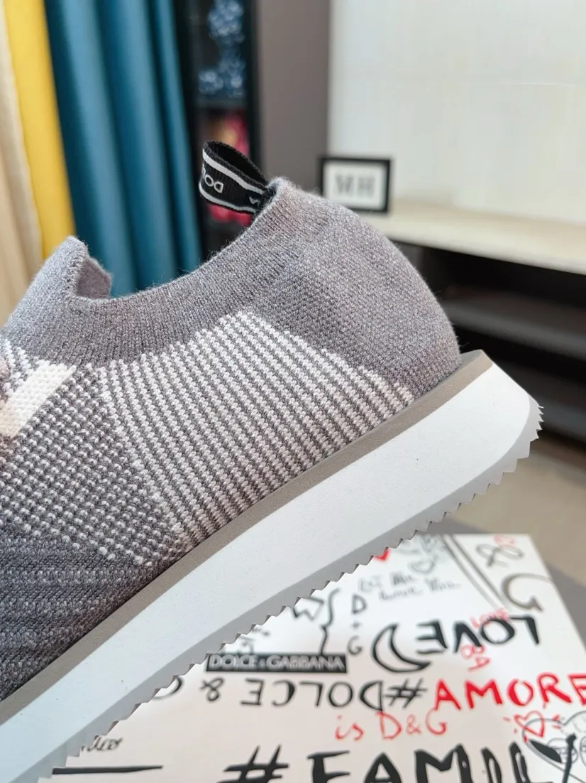 Men's shoes 💰400🌹🌹"Dolce & Gabbana DG" original imported flying weave ➕ sheepskin lining, light, comfortable and versatile, original special outsole 🔥favored by trendy men. Welcome to compare quality 🔥exquisite luxury, super A level! Version comparison, no difference at all! Code number 36-46